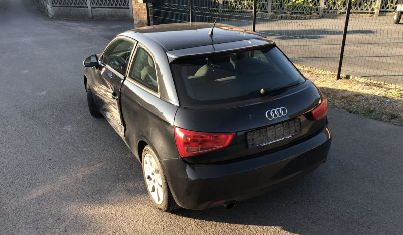 Audi A1 1.6 TDI 105 Ambition Accidenté complet