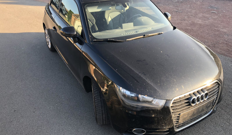 Audi A1 1.6 TDI 105 Ambition Accidenté complet