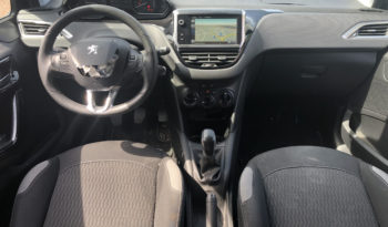 Peugeot 208 1.6HDI75 Style GPS Accidenté complet