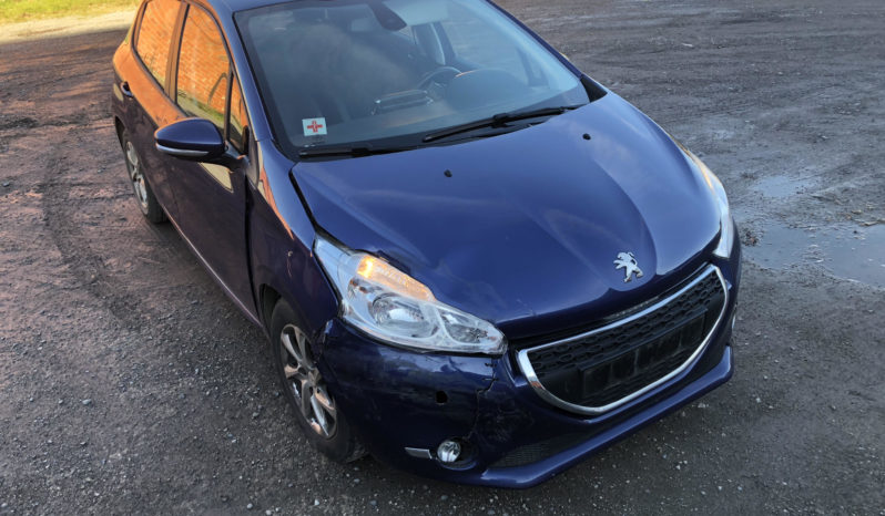 Peugeot 208 1.4 HDI 70 Active GPS/RADAR/15″ complet