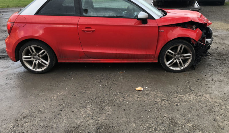 AUDI A1 1.2 TFSI 86 S LINE PLUS FULL XENON/SIEGE F1/GPS/18″ complet