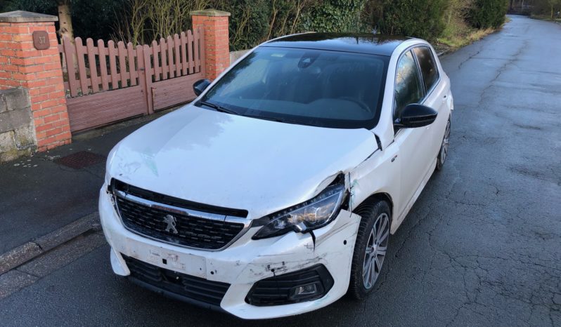 Peugeot 308 PureTech 225ch EAT8 GT FULL TOIT/SEMI-CUIR/FULL LED/DENON/ANTI COLLISION/CAMERA/18″ Accidenté complet