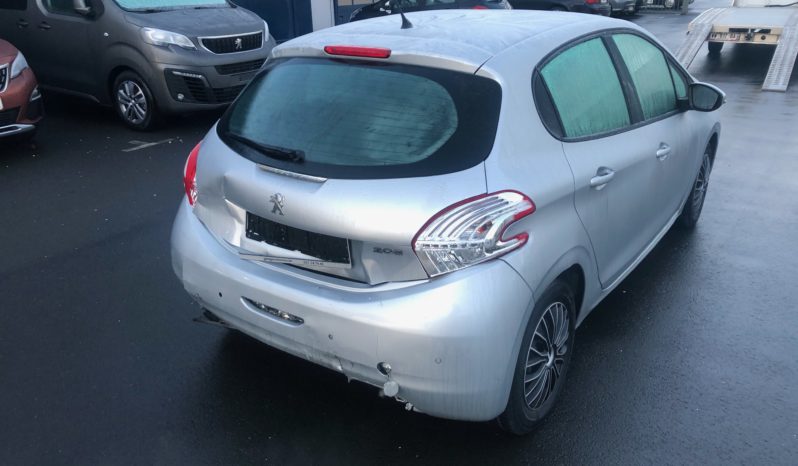 Peugeot 208 1.4 HDI 70 Active complet