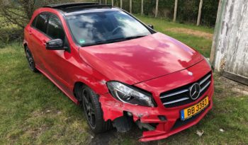 Mercedes-Benz Classe A 250 AMG 211cv 7G-DCT FULL TOIT/SEMI-CUIR/GPS/XENON/CAMERA/18″ Accidenté complet