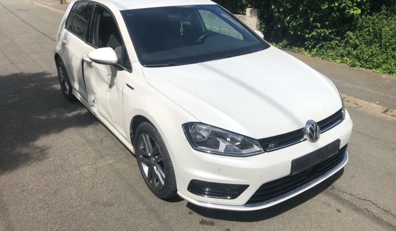 VW Golf VII 1.6 TDI 105 R Line ACC/GPS/PARK ASSIST/17″ Accidenté complet