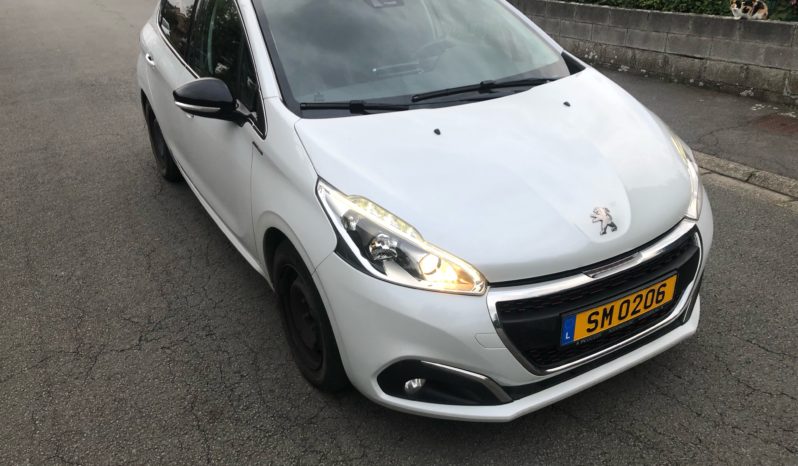 Peugeot 208 1.6 BlueHDI 120 GT Line GPS/FULL LED/SEMI-CUIR/CAMERA/CAR PLAY complet