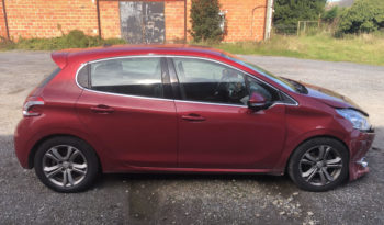 Peugeot 208 1.6 e-HDI ALLURE complet