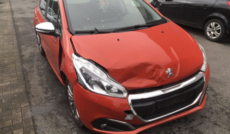 Peugeot 208 1.6 BlueHDI 75 Style GPS complet