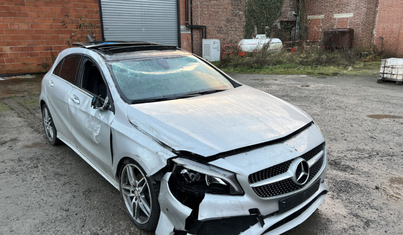 Mercedes-Benz A 200 d Fascination AMG FULL Accidenté complet