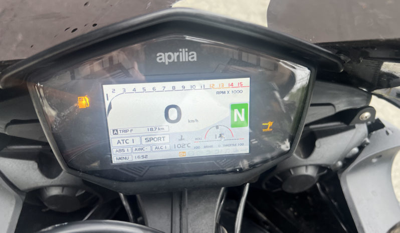 Aprilia RSV4 1100 RR FULL complet