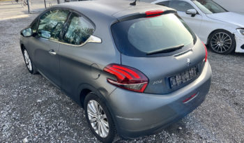 Peugeot 208 1.6 BlueHDI 100 Allure 3P Gris Mat complet