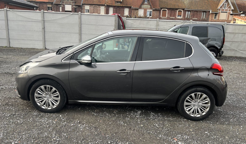 Peugeot 208 1.6 BlueHDI 100 Allure FULL complet